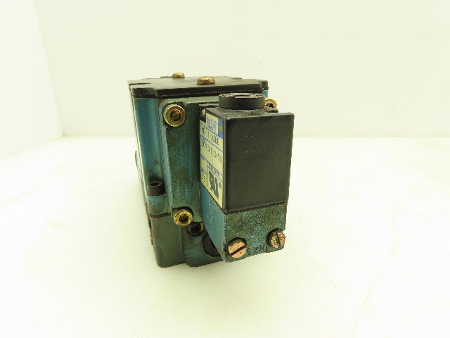 MAC 6521B-211-PM-111DA Pneumatic Double Solenoid Valve 4/2-Pos 120V w/Sub-Base