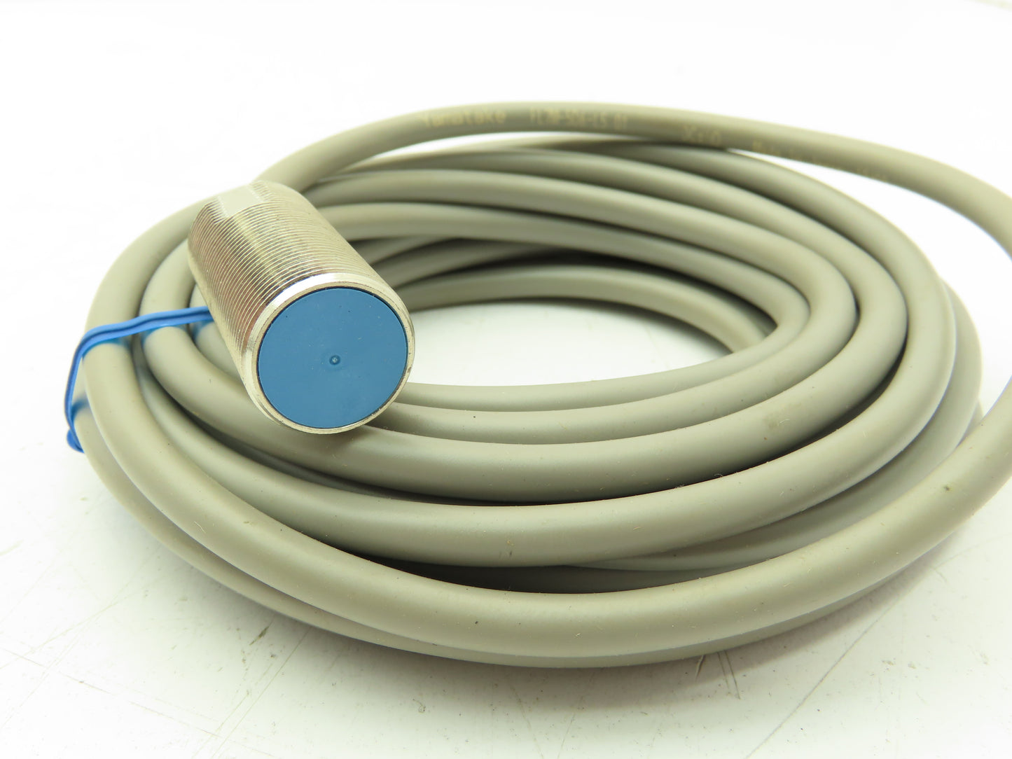 Yamatake FL7M-5D6-L5 Proximity Sensor 12/24VDC