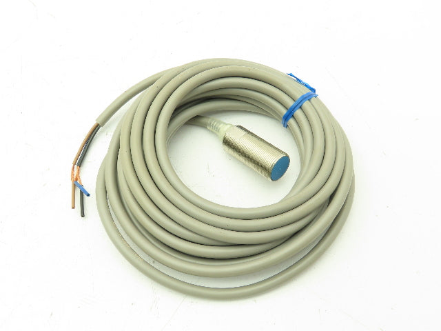 Yamatake FL7M-5D6-L5 Proximity Sensor 12/24VDC