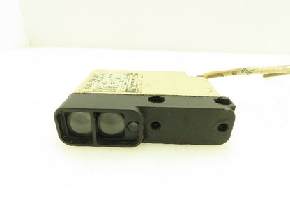 Telemecanique XUG-F04531 Photoelectric Sensor 120V Photo Switch Relay Lot of 4