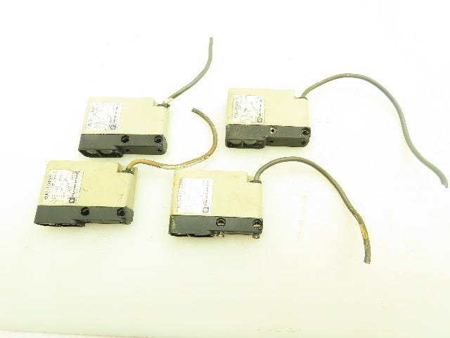 Telemecanique XUG-F04531 Photoelectric Sensor 120V Photo Switch Relay Lot of 4