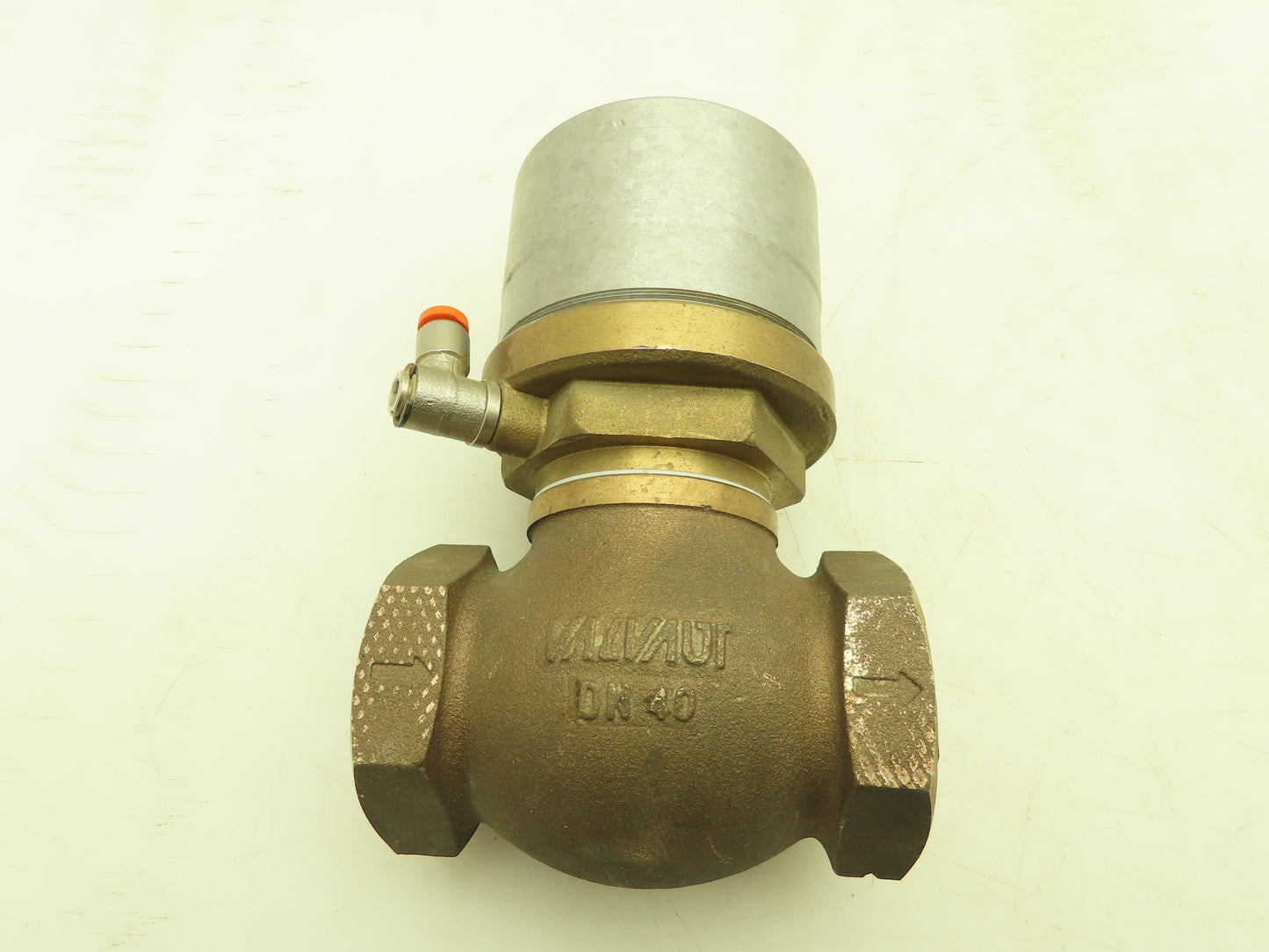 Valvaut Effepi Z200506E Pneumatic Controlled Globe Valve 1-1/2" NPT PTFE Bronze