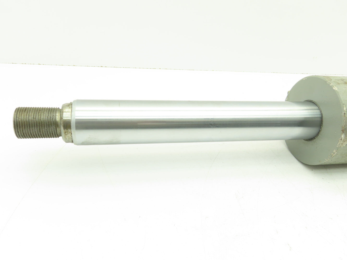 Hydraulic Cylinder 220mm Stroke 45mm Rod 2-1/2" Bore M30-2.0 Tread Clevis End