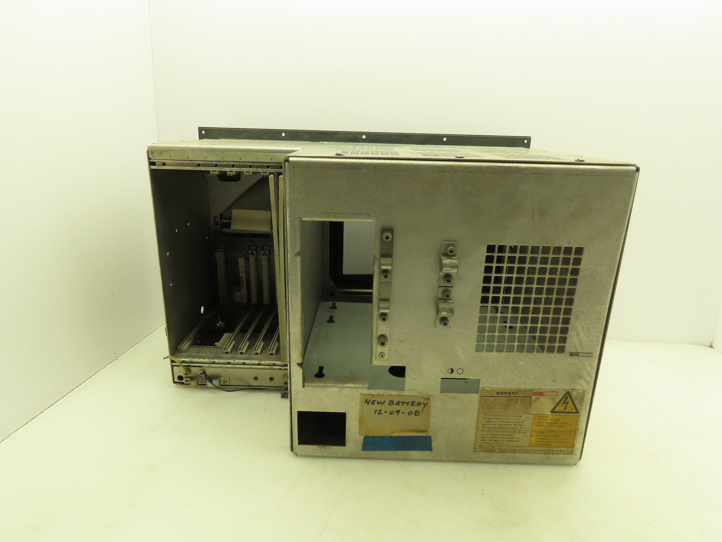 Siemens 6FC3986-3AU02 Sinumerik Control Panel Shell No Screen 6FX1131-3BC02