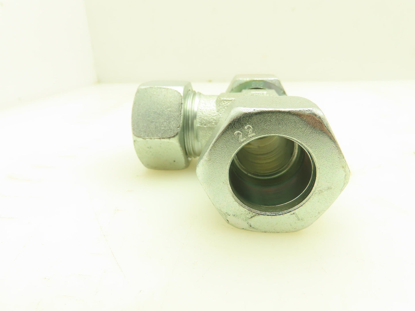 Parker Ermeto EL22LOMD Metric EO 24° Swivel Nut Run Tee 22mm Tube x M30 Lot of 5