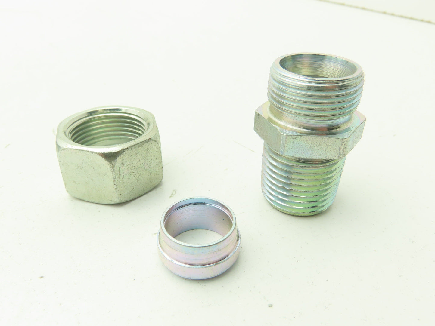 Parker EMB GE15L1/2NPT EO 24° Male Stud Connector 15mm Tube x 1/2" NPT Lot of 18