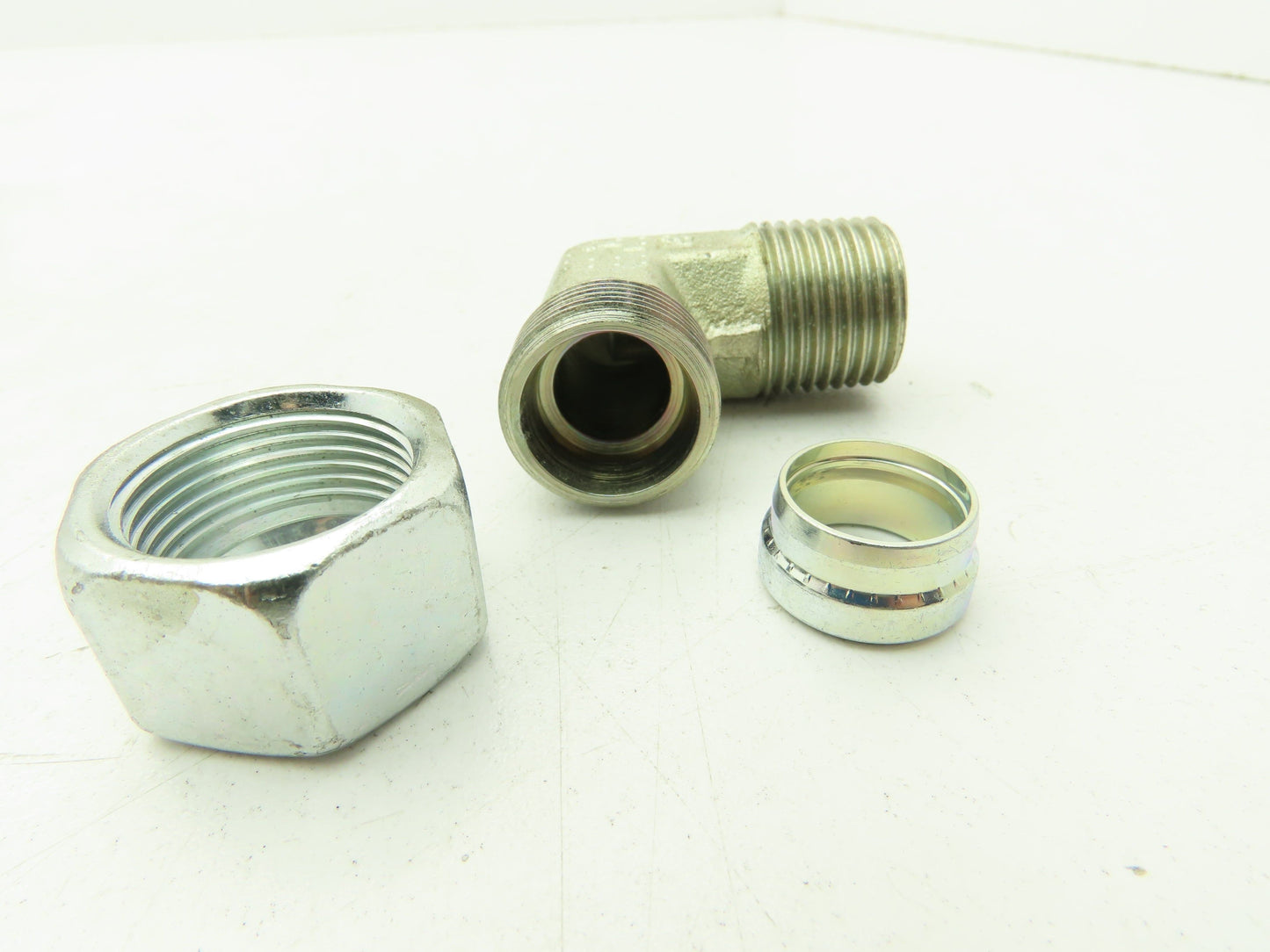 Parker WE15L1/2NPT EO 24° Male Stud Connector 15mm Tube x 1/2" NPT Lot of 7