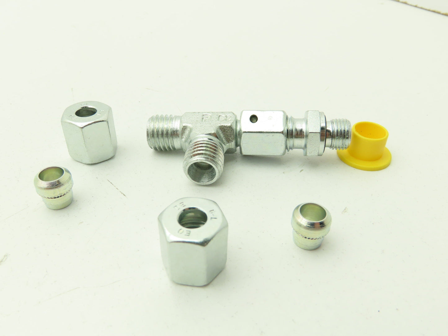 Parker EL06LMEDCF Swivel Nut Run Tee 6mm Tube x M10 Male O-Ring  Lot of 12