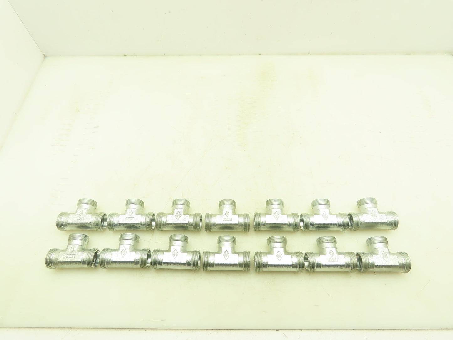 Eaton 22L Steel Compression Union Tee Fitting 22mm Tube  Lot of 14