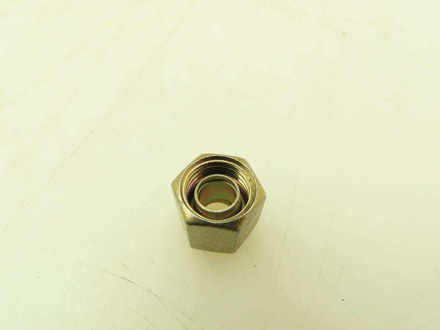 Bell 8L Banjo Fitting 90° Elbow 8mm Tube x 1/4" BSPP Male  Lot of 9