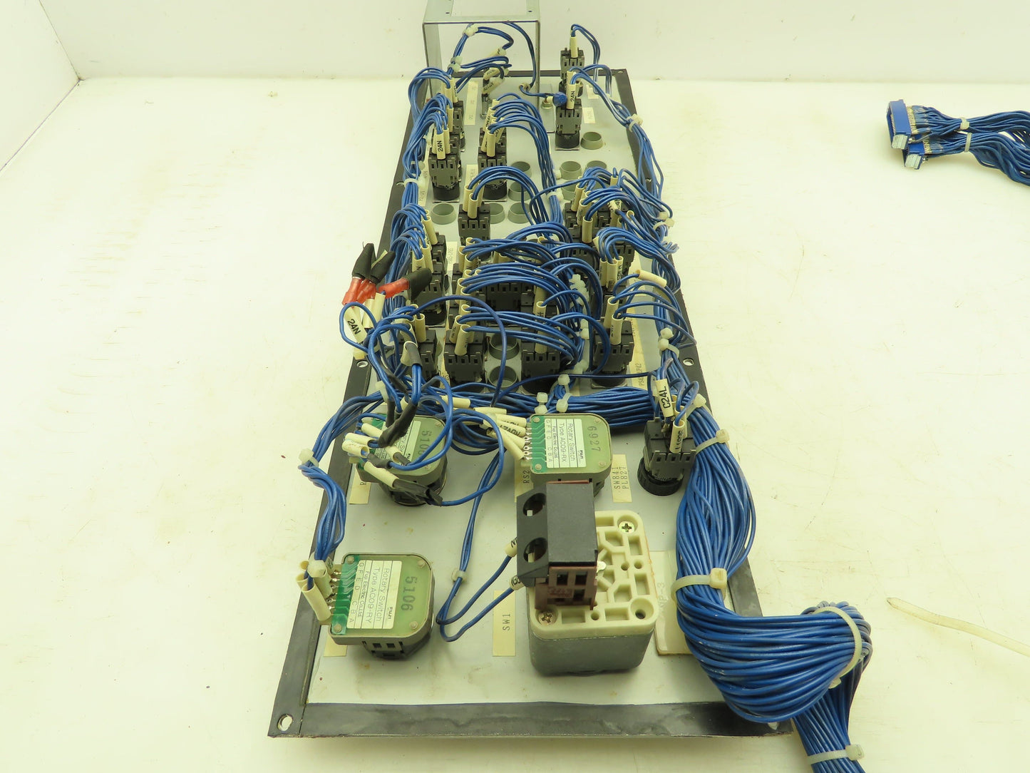 Makino CNC Interface Operator Keyboard Panel Spindle Drive Control