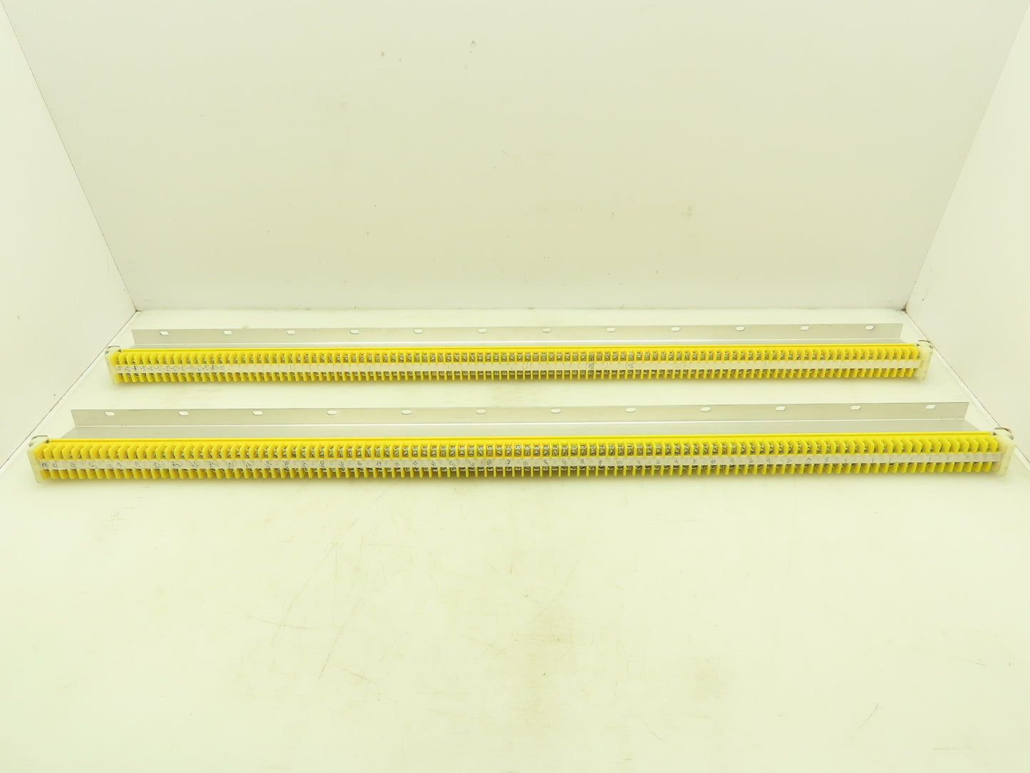 Allen Bradley 1492 Style F Yellow Terminal Block (200 pcs) 36" Aluminum DIN Rail