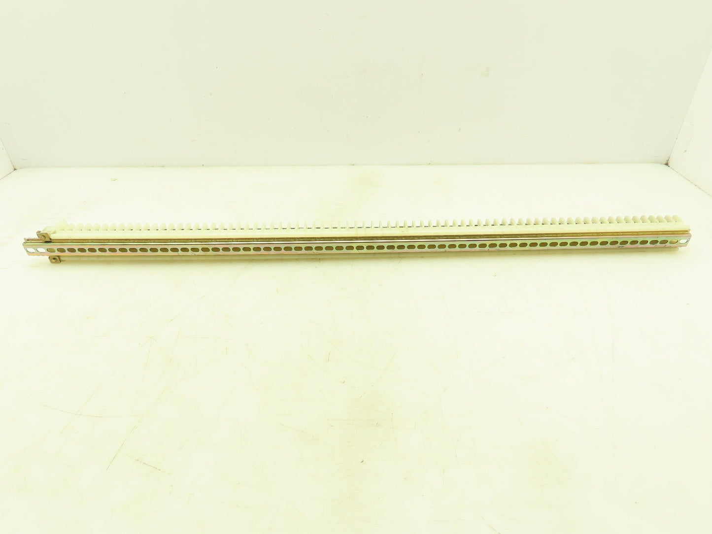 Allen Bradley 1492 Style F White Terminal Block (200 pcs) 15mm Steel DIN Rail