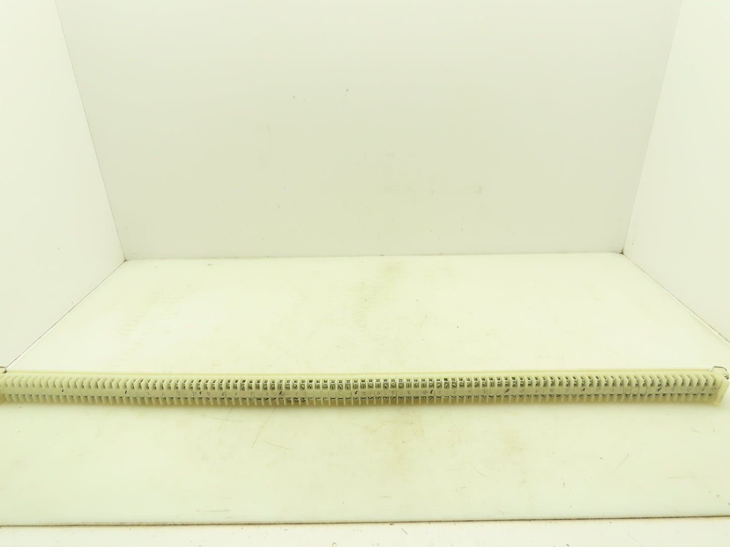 Allen Bradley 1492 Style F White Terminal Block (200 pcs) 15mm Steel DIN Rail