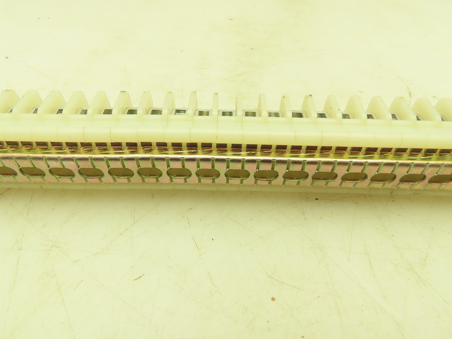 Allen Bradley 1492 Style F White Terminal Block (200 pcs) 15mm Steel DIN Rail