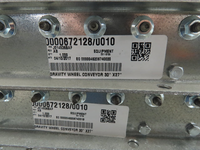 30"x 27" Galvanized Steel Skate Wheel Gravity Roller Conveyor - 8 Sections