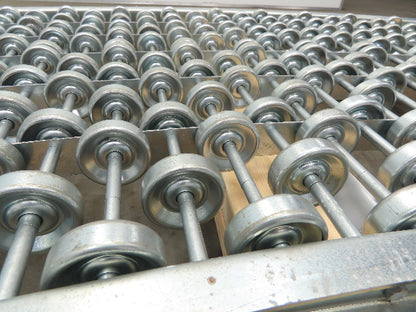 30"W x 70° Curve Galvanized Steel Skate Wheel Gravity Roller Conveyor