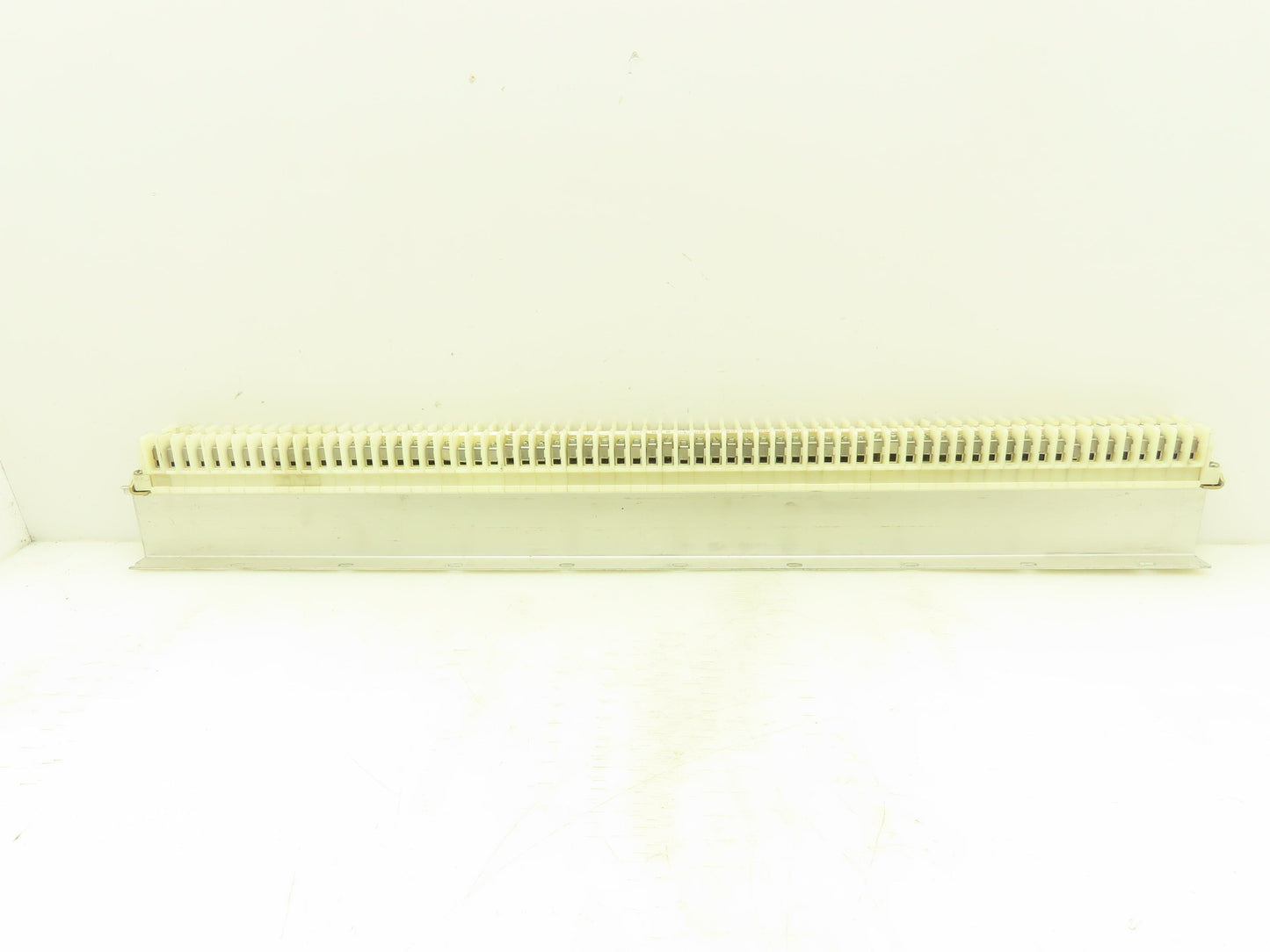 Allen Bradley 1492-CA Terminal Blocks 60A 8 Awg 600V Lot of 65