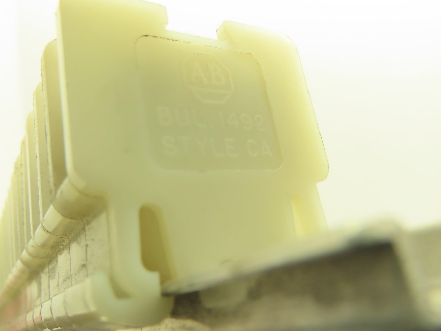 Allen Bradley 1492-CA Terminal Blocks 60A 8 Awg 600V Lot of 65