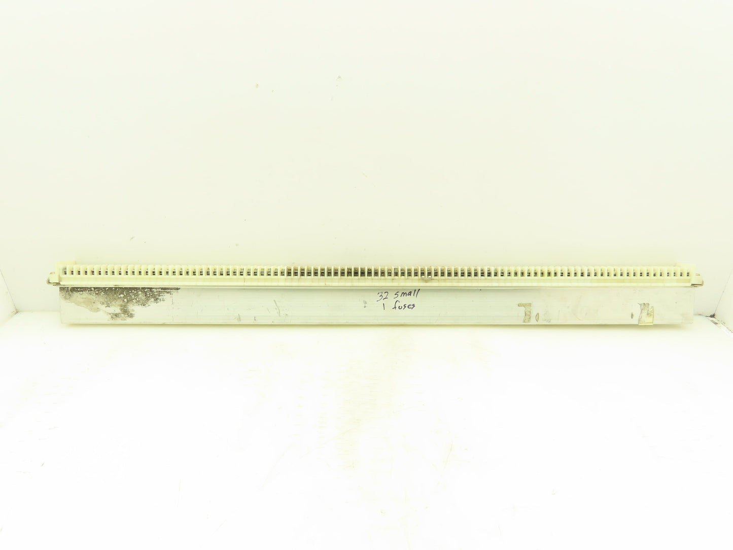 Allen Bradley 1492-F DIN Rail Mount Terminal Block 300V 22-14 Awg Lot of 90