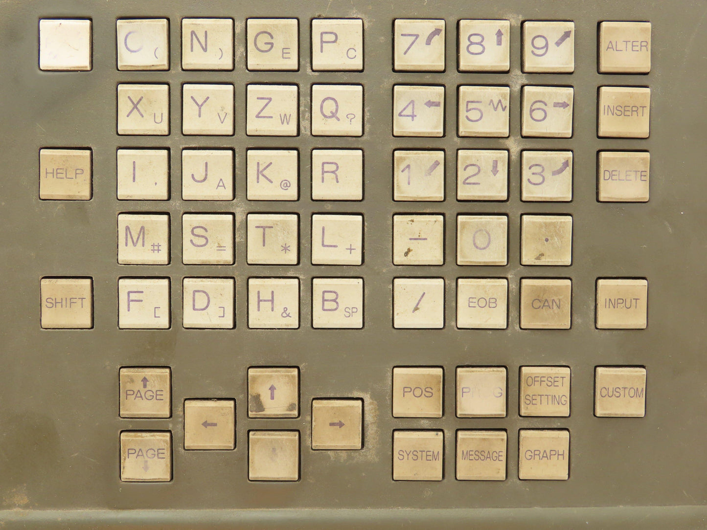 Fanuc A02B-0120-C051/MAR Control Panel 9" CRT/MDI Milling Machine Operator