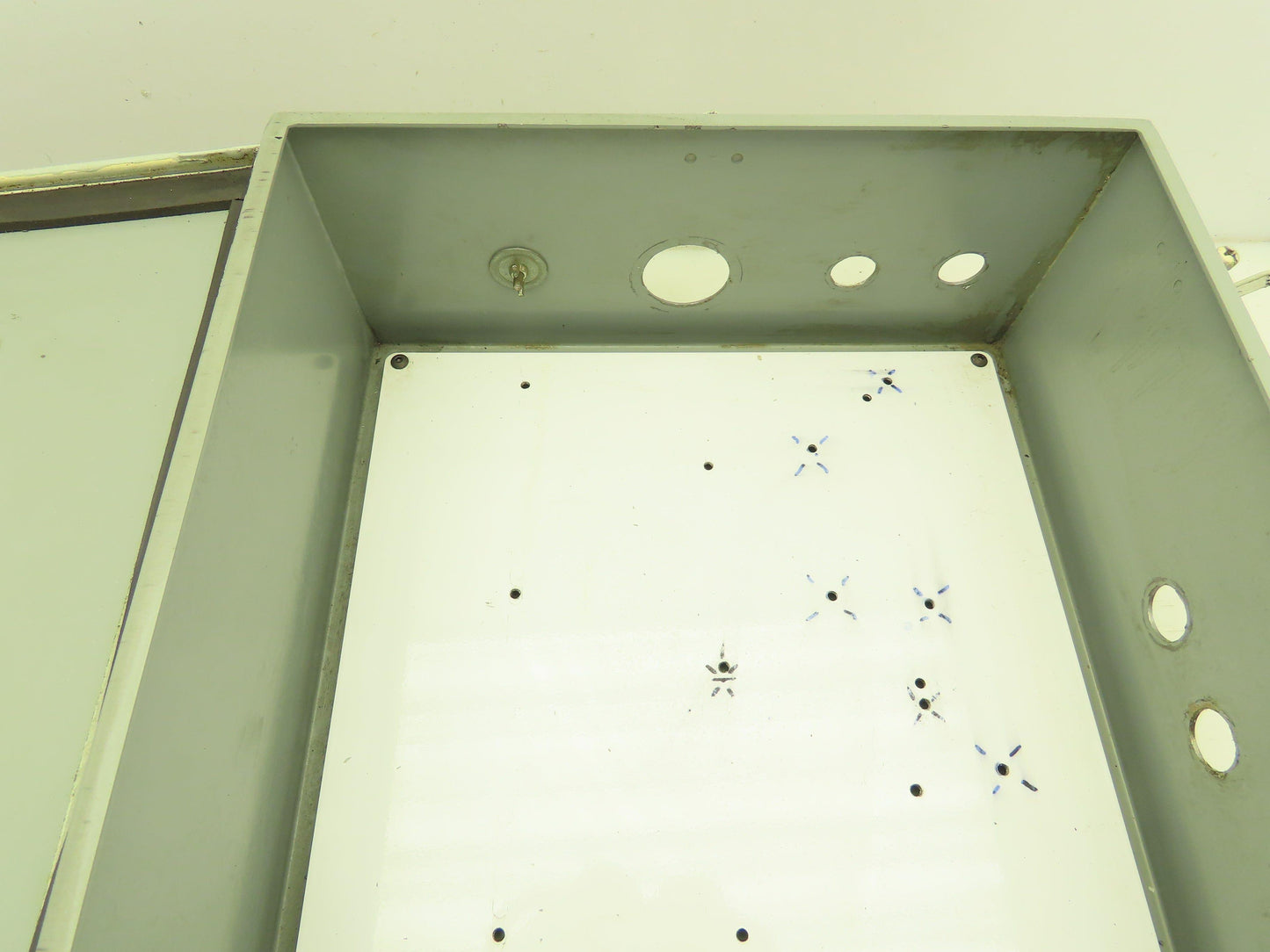 SCE A1614CH Electrical Enclosure Control Panel 16x14x6" Back Plate Knockouts