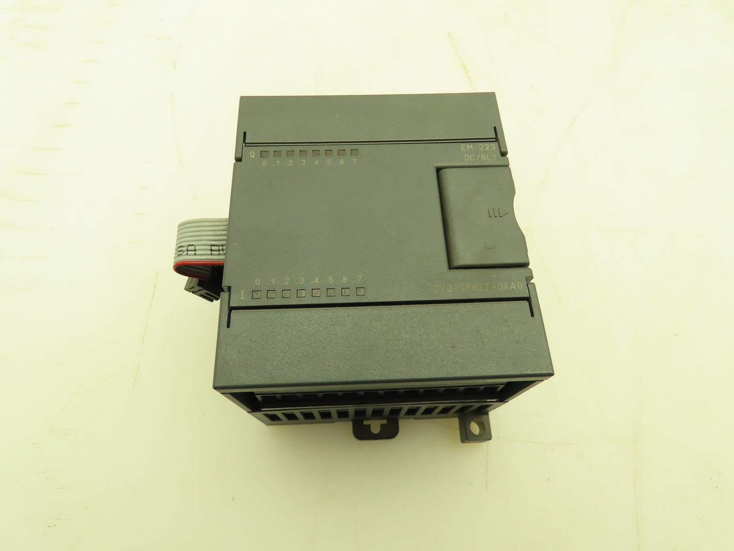 Siemens 6ES7 223-1PH22-0XA0 PLC Input Output Relay Module EM 223