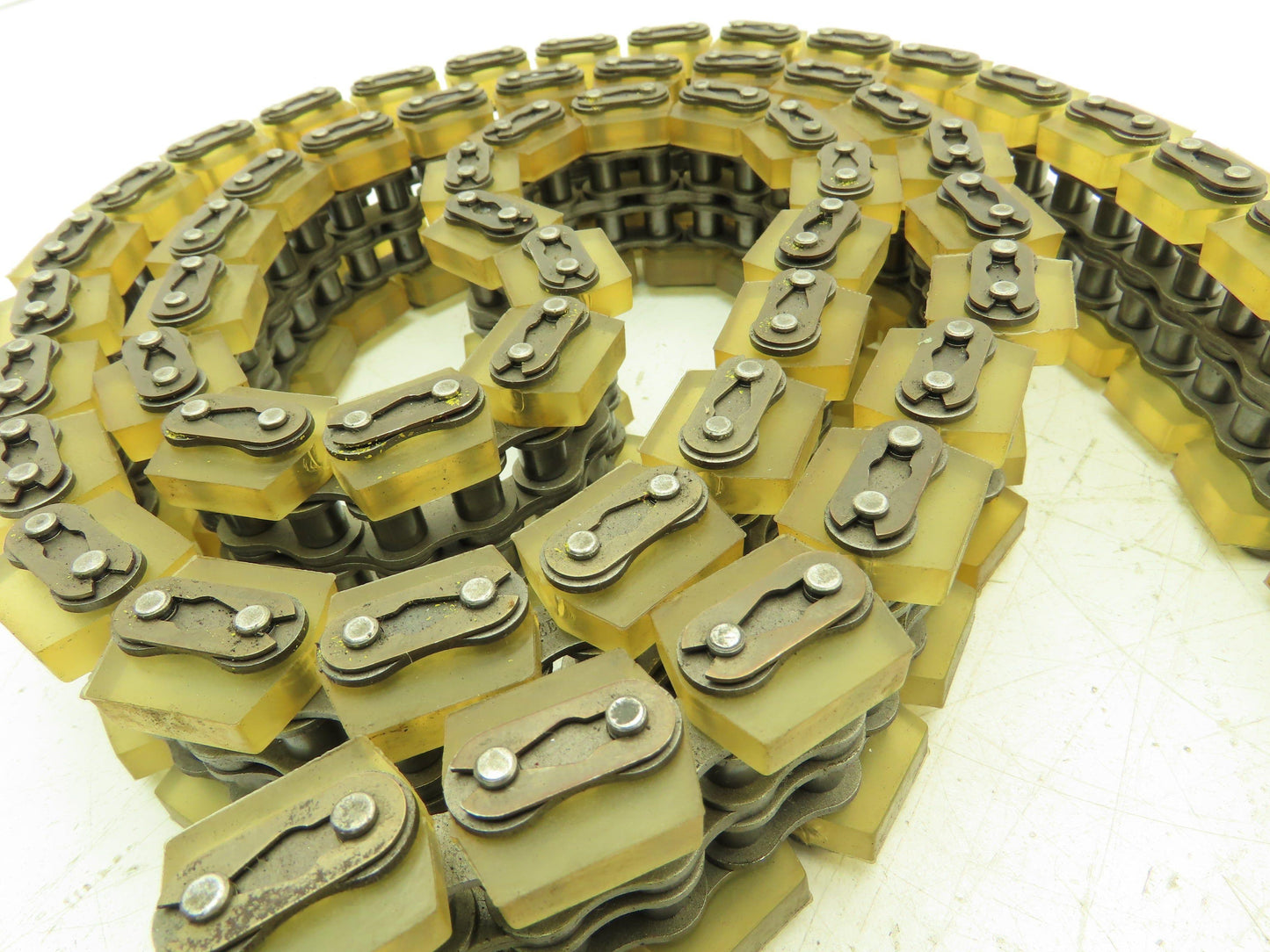 Non-Marking Rubber Top Double Strand Conveying Roller Chain 1/2" Pitch 12'