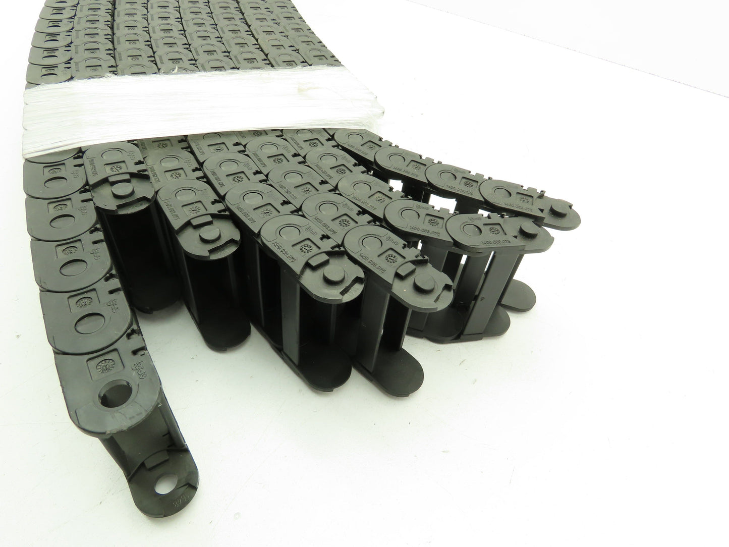 Igus 1400.068.075 Energy Chain Cable Carrier 68x21mm ID 75mm Bend 24' Length