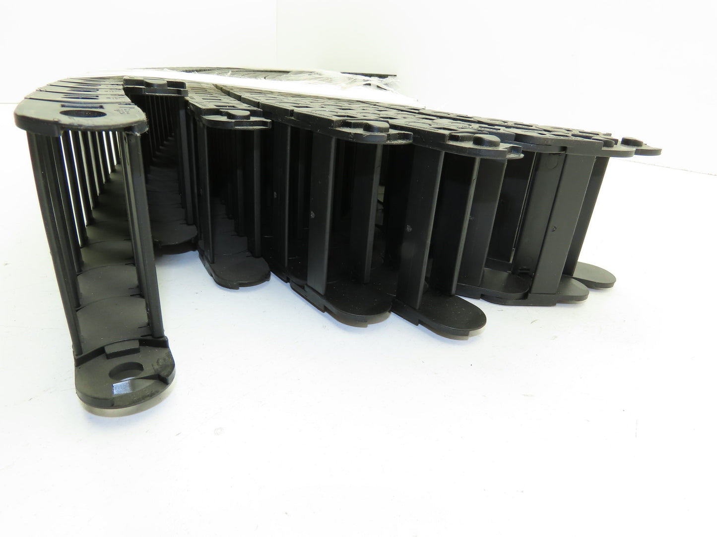 Igus 1400.068.075 Energy Chain Cable Carrier 68x21mm ID 75mm Bend 24' Length