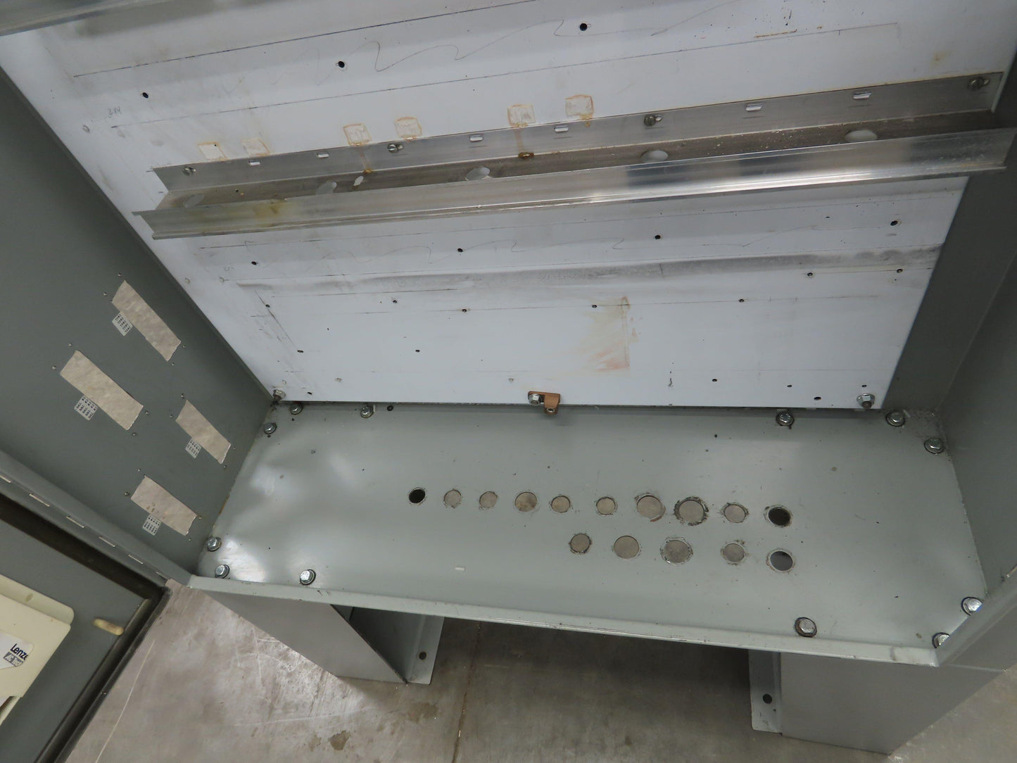 Wiegmann Freestanding Electrical Enclosure Control Panel Fusible Disc 48x38x12"