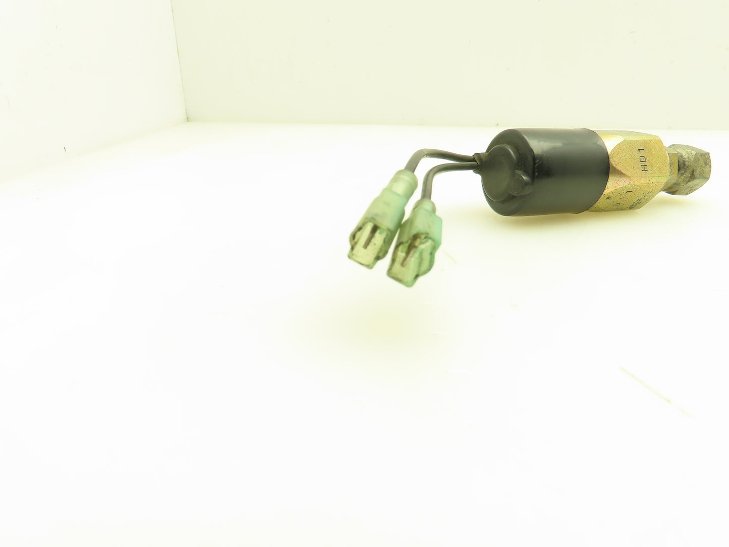 Pressure Switch - from CAT 2EC25 Forklift Pump