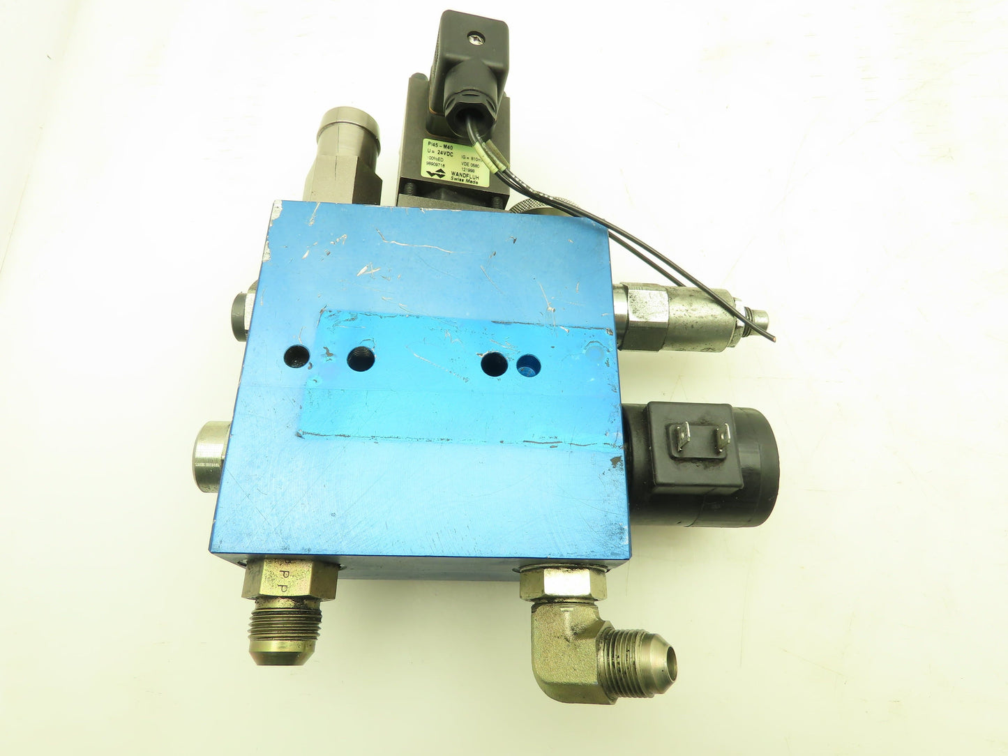 Wandfluh PI45-M40 Proportional Solenoid 24VDC Valve Manifold  Raymond Forklift