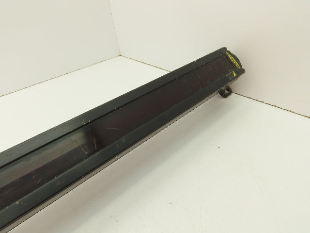 Banner MSE4424 Mini-Screen Safety Light Curtain Emitter