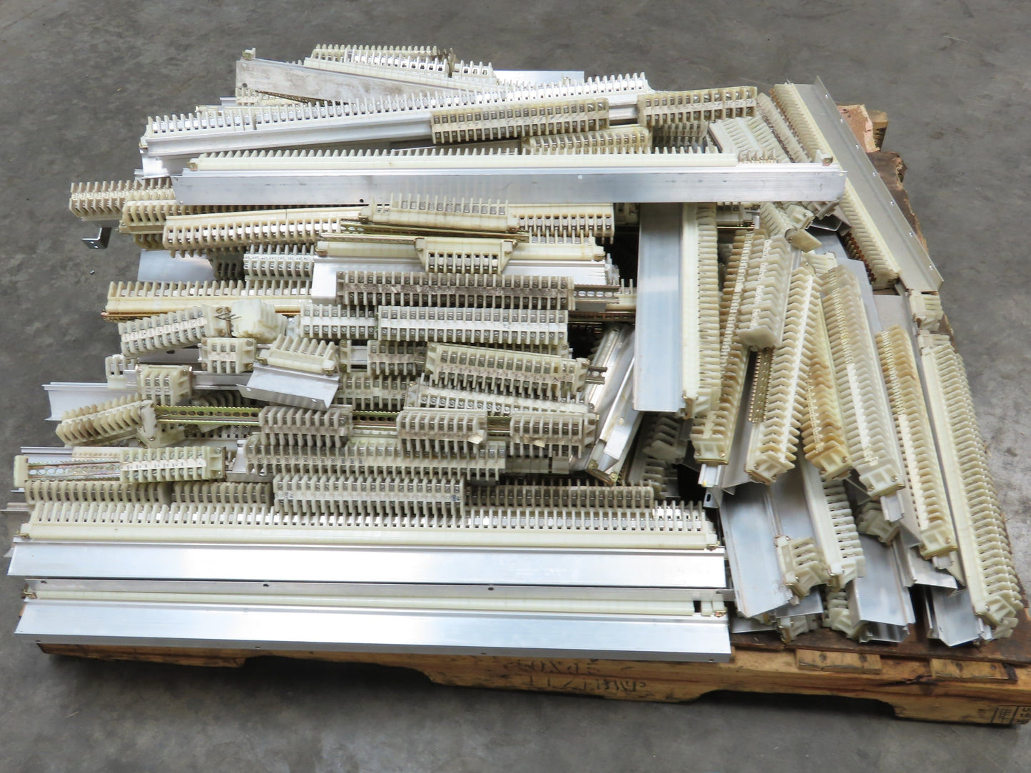 Allen Bradley 1492-CA Terminal Blocks 50A 22-8 Awg Style CA Skid Lot of 3000