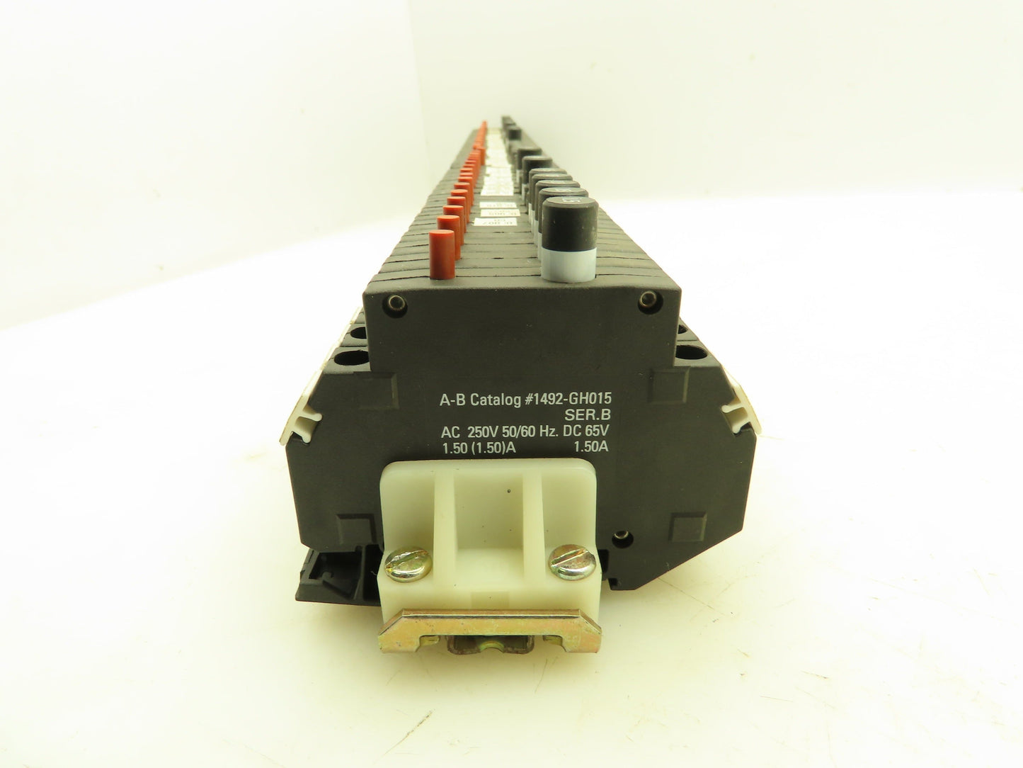 Allen Bradley 1492-GH015 Din Rail 1.5A Circuit Breaker Ser B 250V Lot of 45