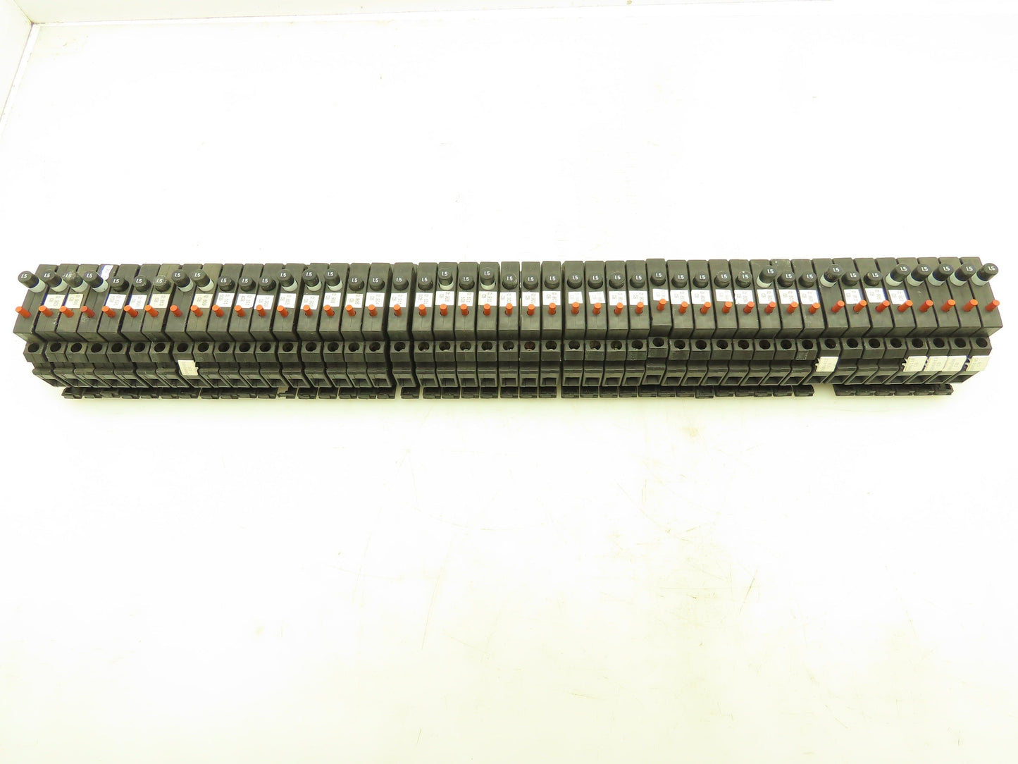 Allen Bradley 1492-GH015 Din Rail 1.5A Circuit Breaker Ser B 250V Lot of 45