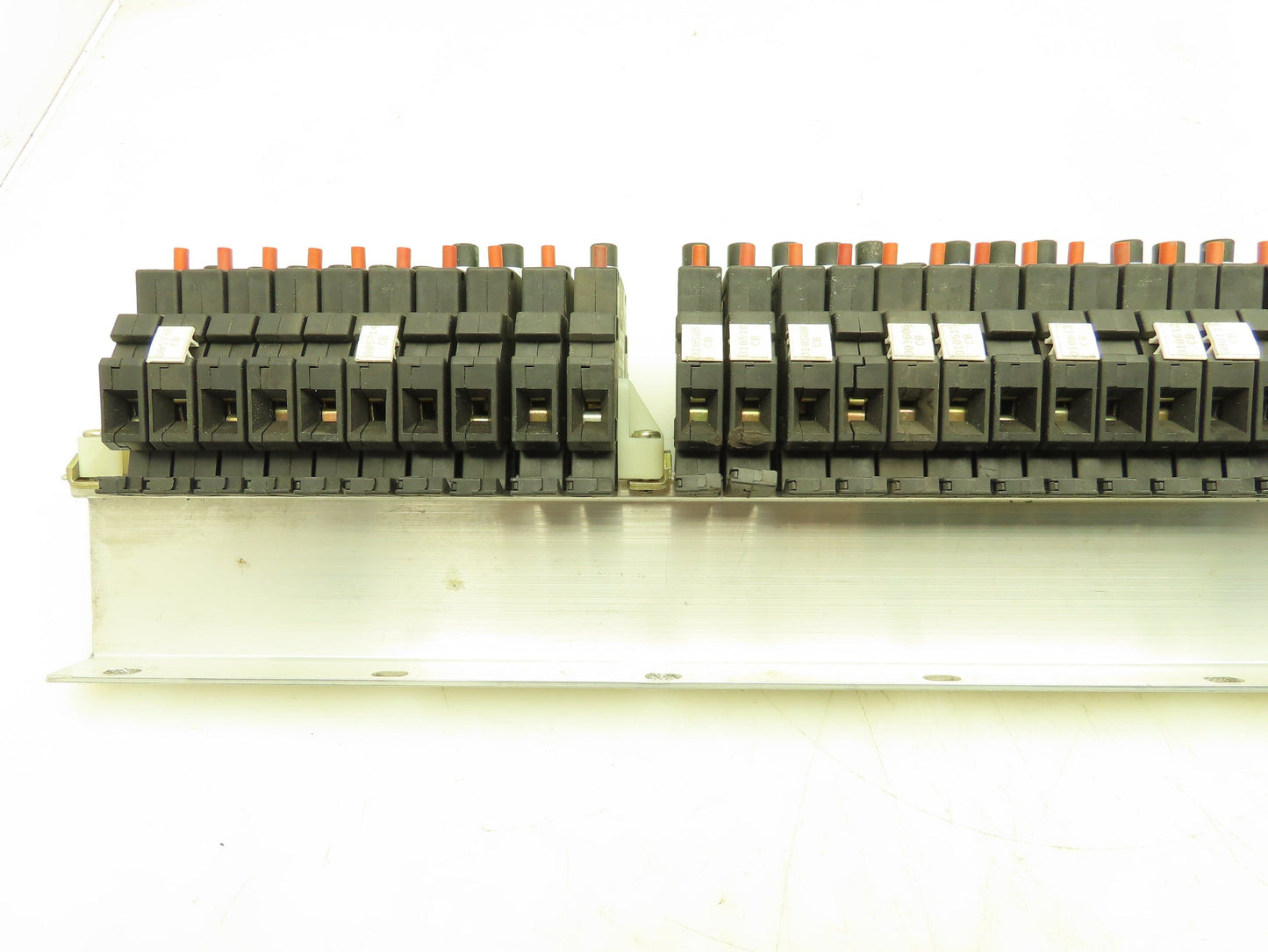 Allen Bradley 1492-GH015 Din Rail 1.5A Circuit Breaker Ser B 250V Lot of 35