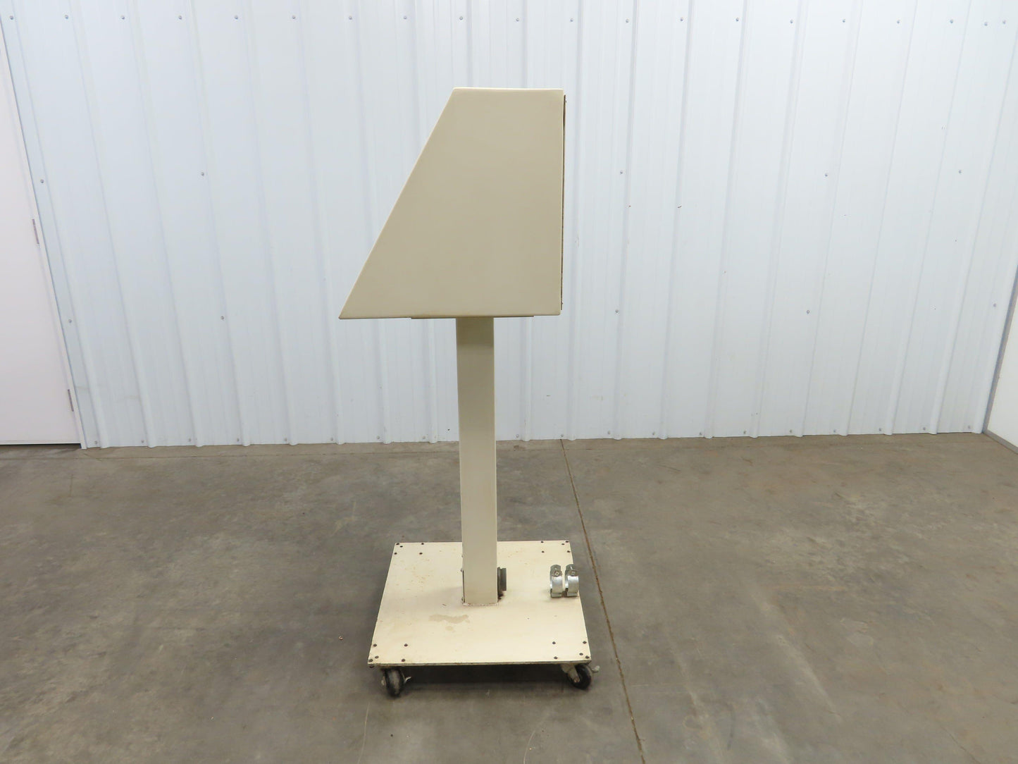 Electrical Enclosure Freestanding Pedestal Operator Station 22" Face 18.5hx24"w