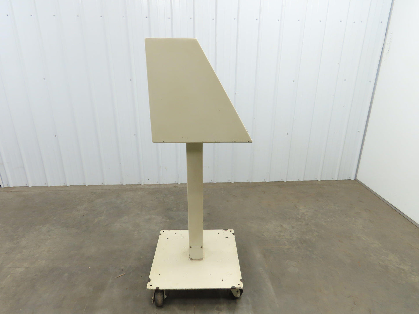 Electrical Enclosure Freestanding Pedestal Operator Station 22" Face 18.5hx24"w