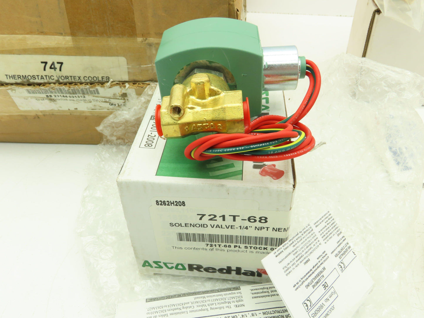 Vortec 747 Vortex Enclosure Cooler 900 BTU 15 SCFM NEMA 4 w/Thermostat