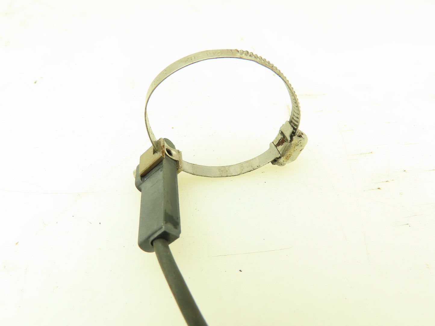 Balluff BMF005K Magnetic Field Sensor Cylinder Position Reed Proxy Lot of 4