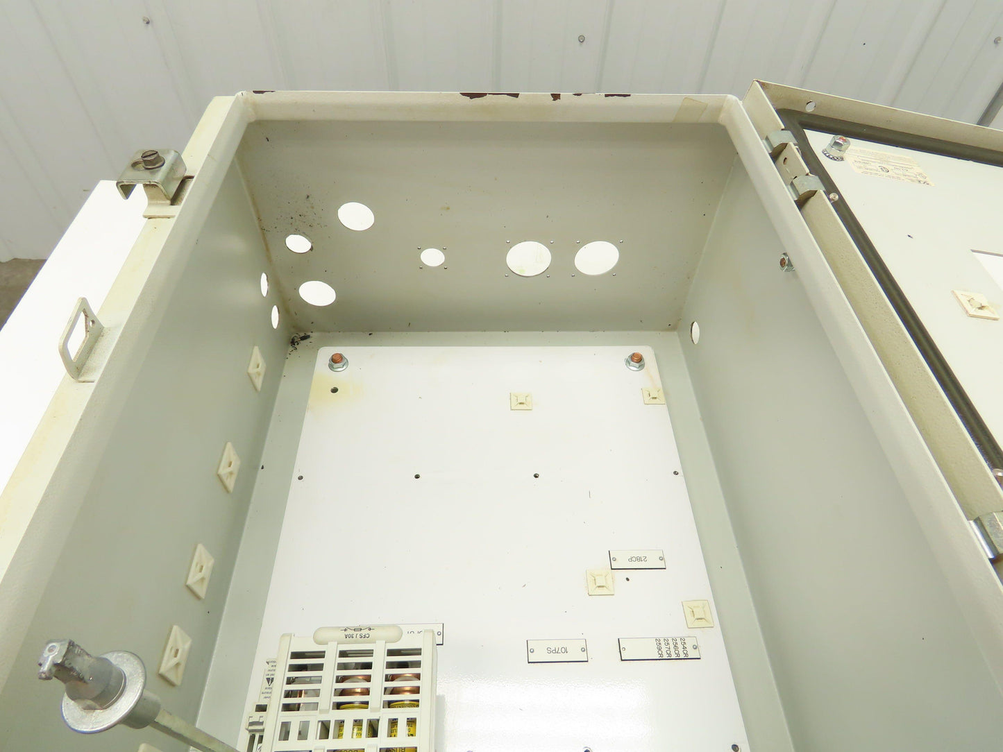 SCE 72-2349-10 Electrical Enclosure 20x16x10" Disconnect Hinged Door Backplate