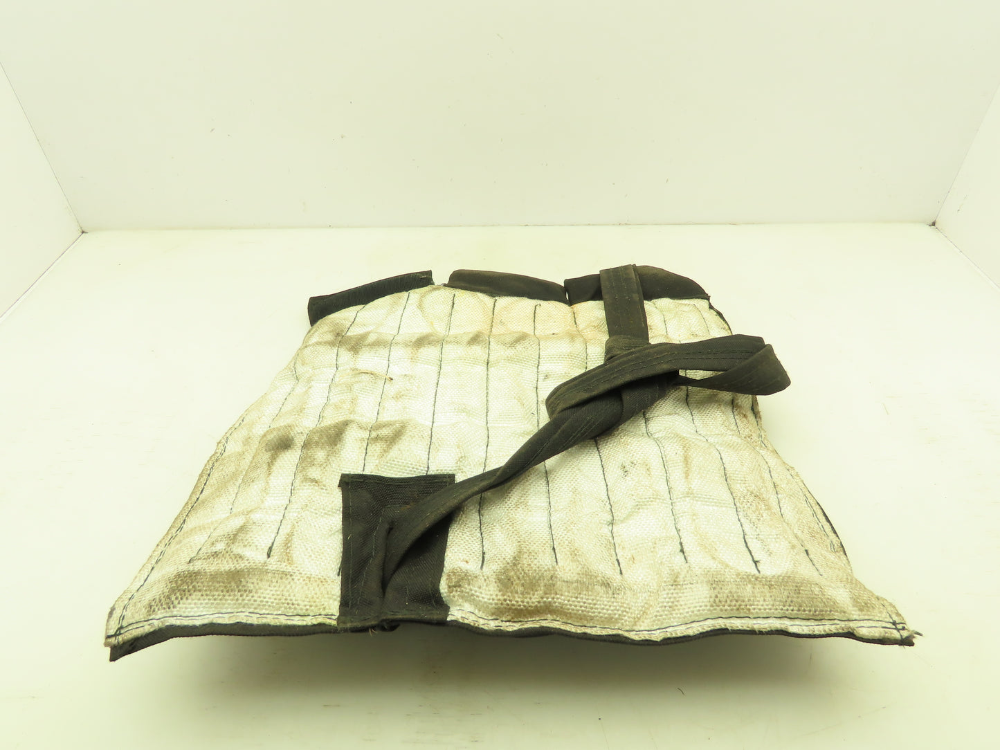 Neptech TCHB-300F Flexotherm Industrial Heated Vinyl Blanket 240V 16x16" 300F