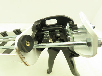 Granger 5UXR2 Manual Dispensing Cartridge Gun Dual Cartridge Epoxy 300/300ml