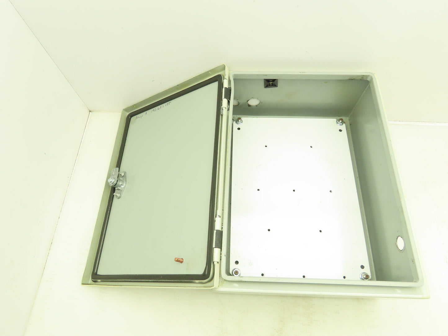 Hoffman Concept 16x12x6" Electrical Enclosure Steel Backpanel JIC Box NEMA 12