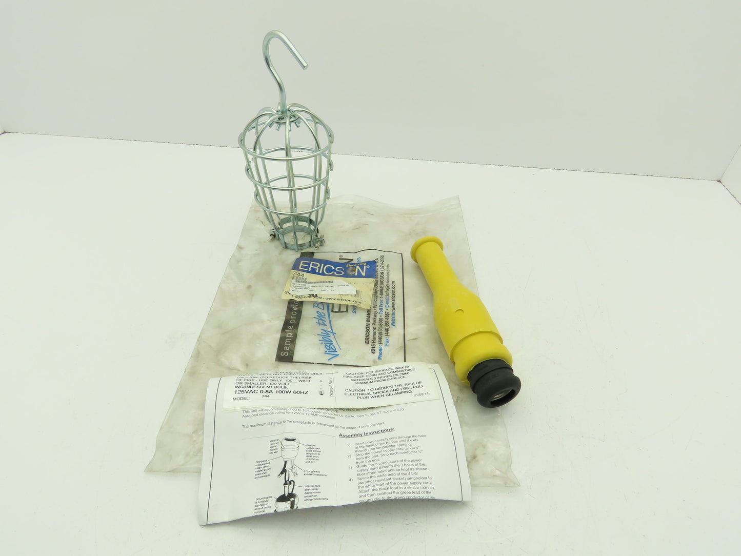 Ericson 744 Lampholder Handlamp 100W Trouble Light No 7 Portable