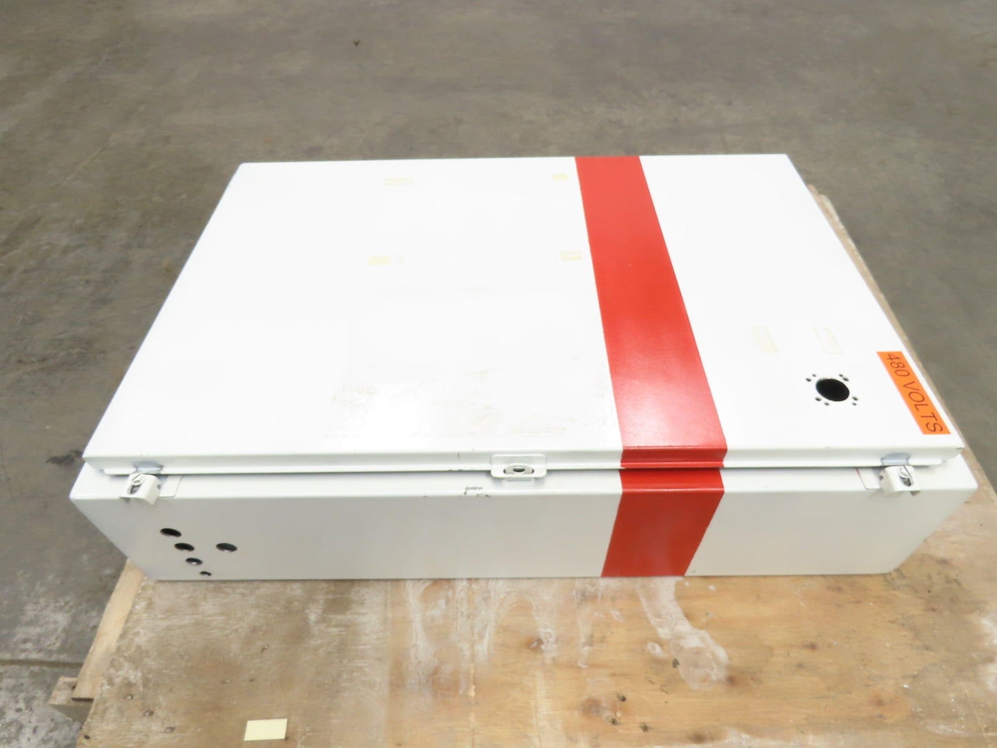 Wiegmann N12362408 Electric Enclosure 26x24x8" Wall Mount Backplate Knockouts