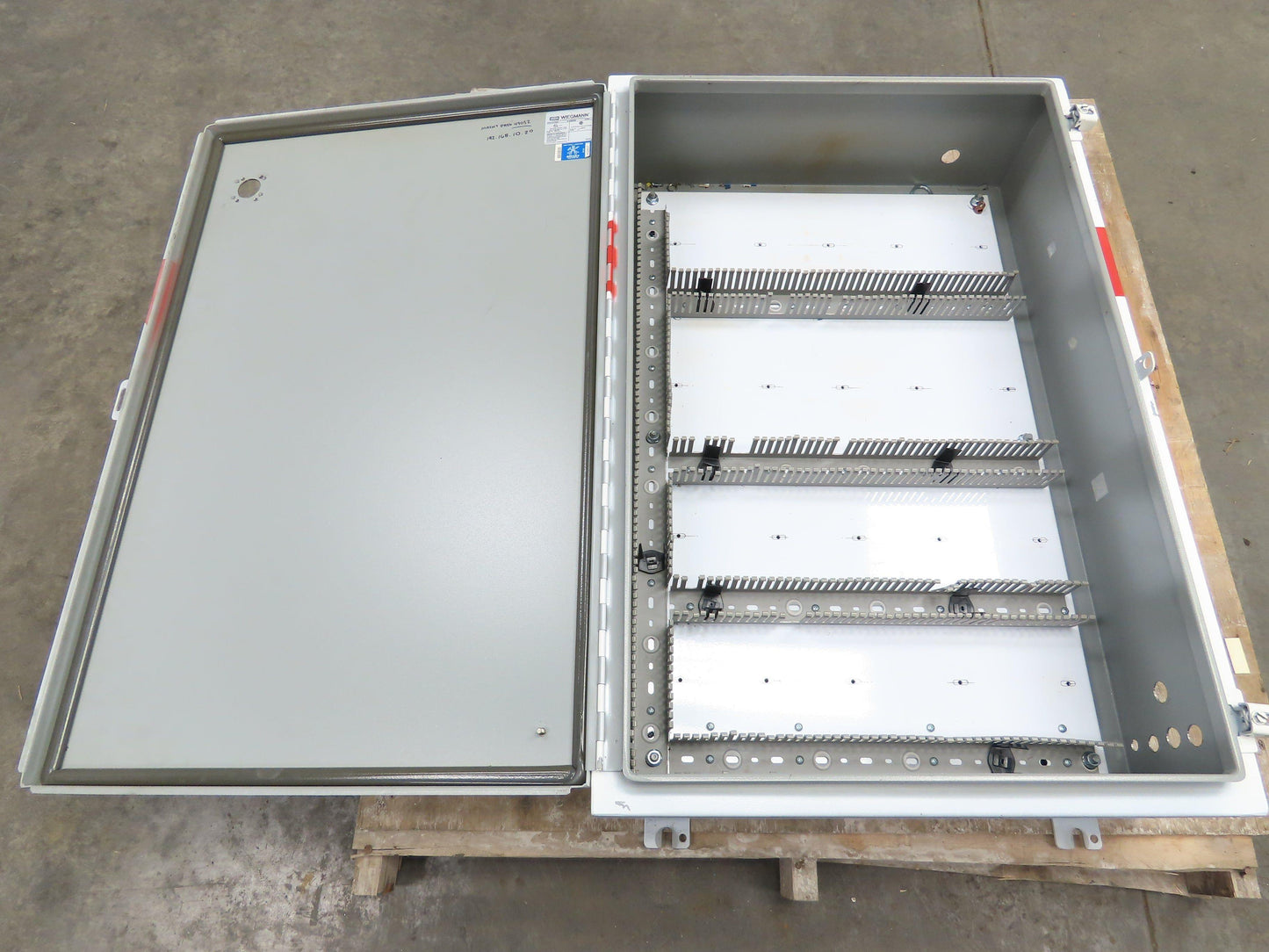 Wiegmann N12362408 Electric Enclosure 26x24x8" Wall Mount Backplate Knockouts