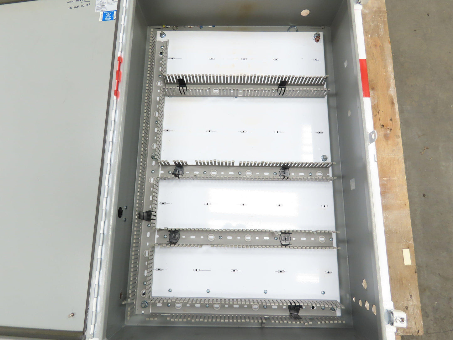 Wiegmann N12362408 Electric Enclosure 26x24x8" Wall Mount Backplate Knockouts